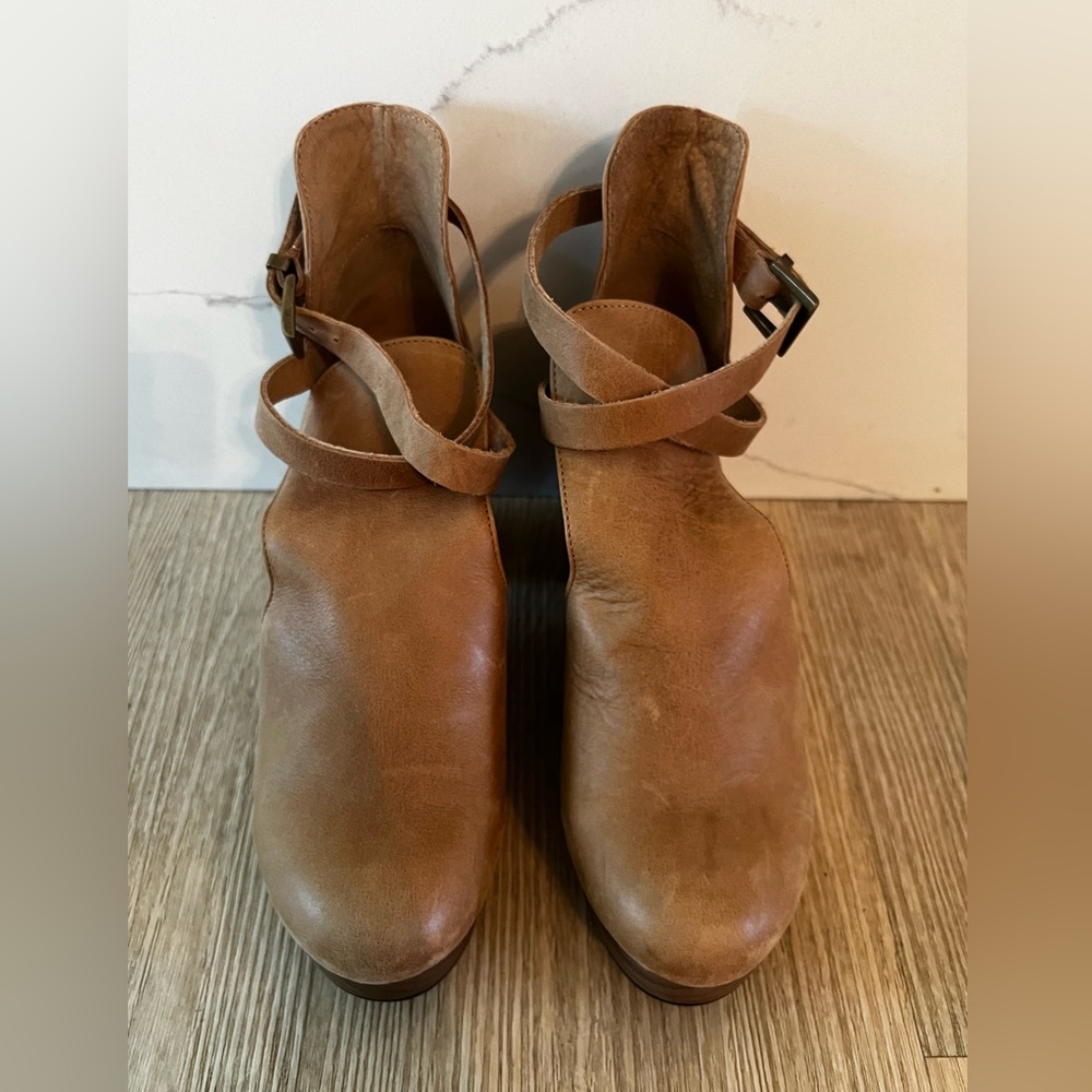 Free People Cedar Clogs - Picture 4 of 9